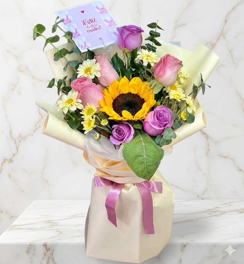 Arreglo floral girasol y rosas